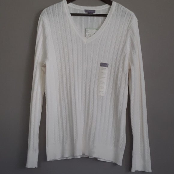 Laura Scott Sweater - Picture 1 of 3